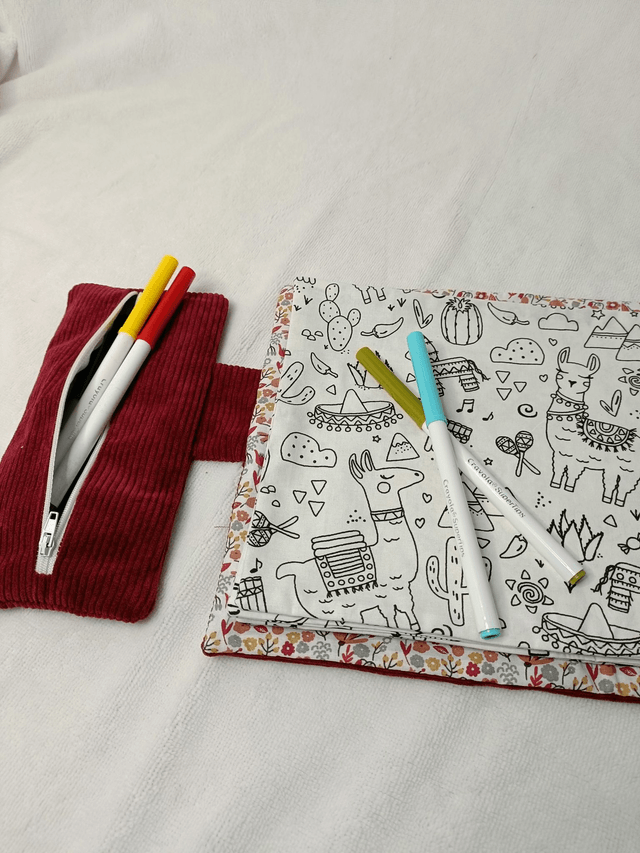 Cahier de coloriage lavable personnalisé