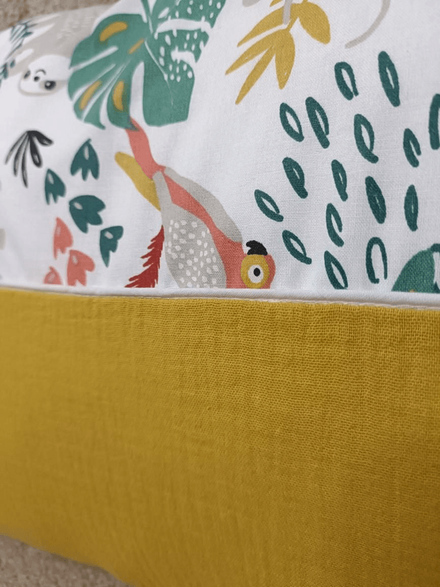 Coussin jungle moutarde 