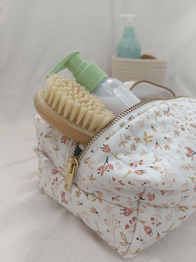 Trousse de toilette écrue à fleurs
