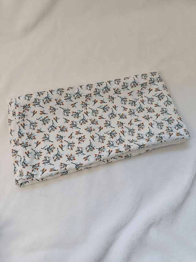 Tour de cou fleurs bleues et marrons